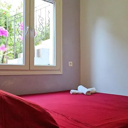 Casa Katerini Bright 3br With Balcony Apartment